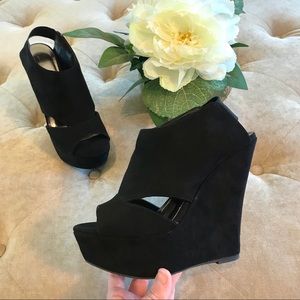Madden Girl Wedges